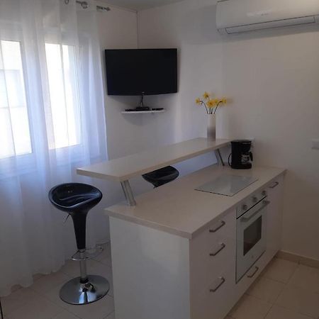 Apartman Sky Póla Kültér fotó